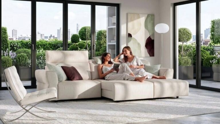 zona relax in piccoli spazi con divani salvaspazio e massimo comfort