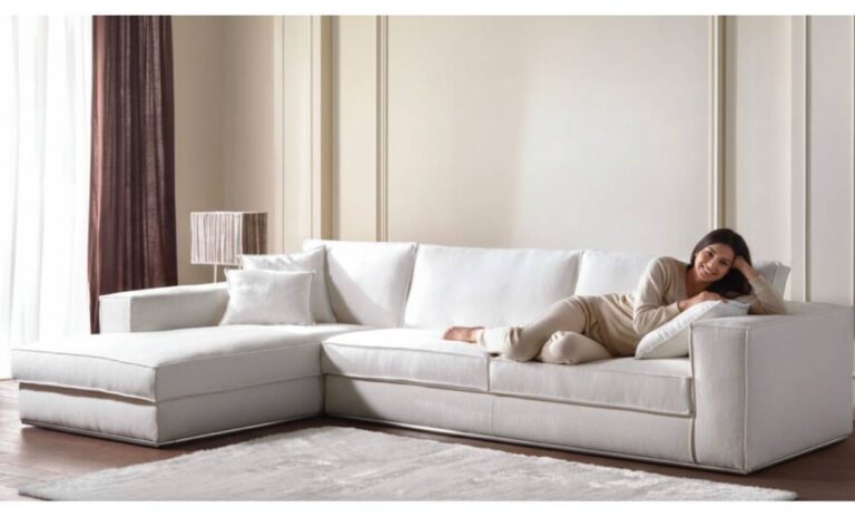 Divano Moderno Dal Design Attuale Ed Essenziale Feeling Di Tino Mariani