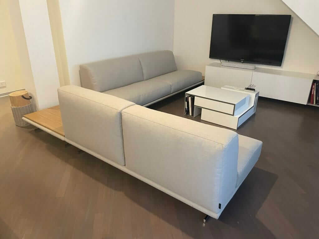 Divano Peter Angolare su misura con design personalizzato per il soggiorno