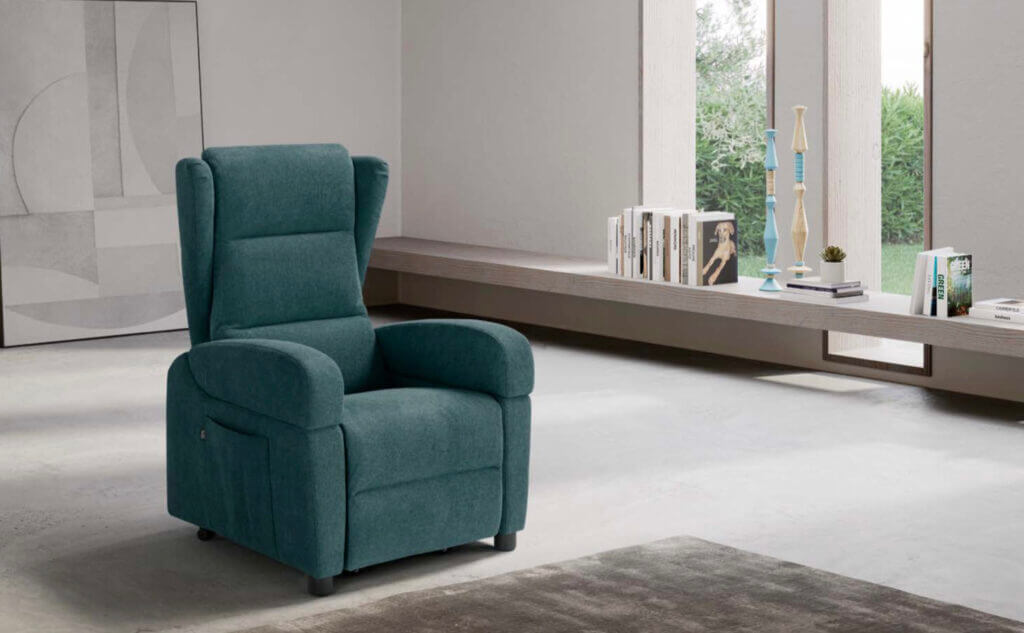 Poltrone relax comode per leggere. Scopri le nuove poltrone relax di Tino Mariani. Comode, Funzionali, personalizzabili.