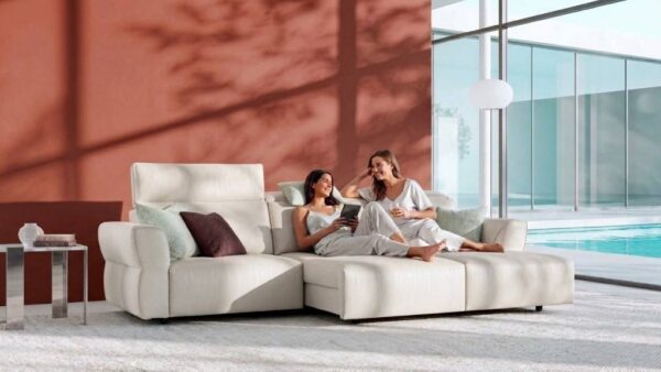 divano con seduta allungabile Leon Tino Mariani relax elettrico design moderno Milano