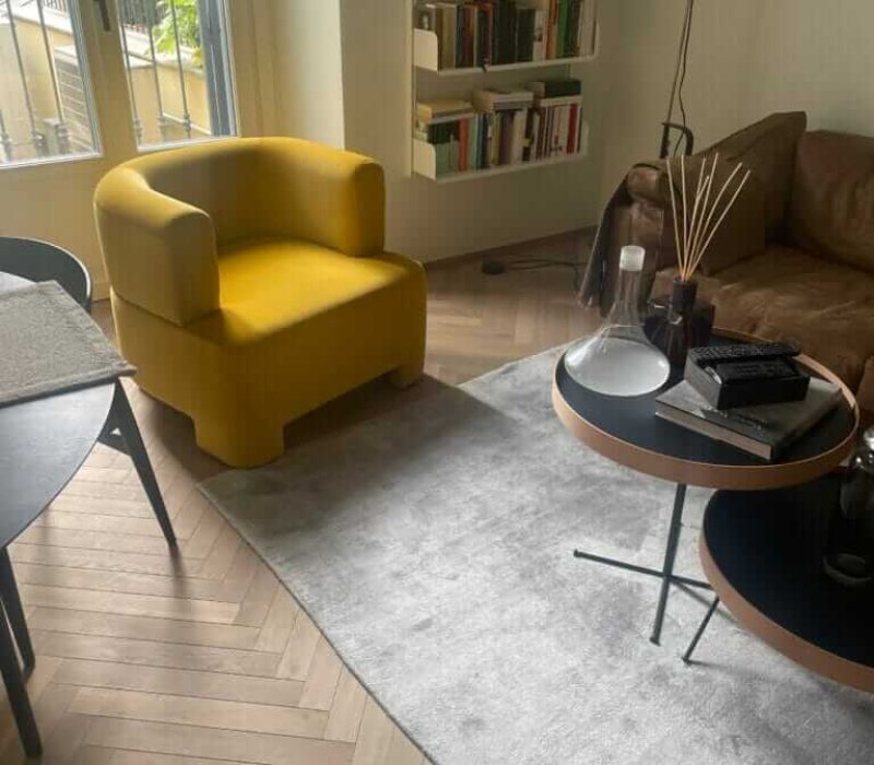 Scopri le poltrone su misura e su disegno di Tino Mariani. Personalizza ogni dettaglio