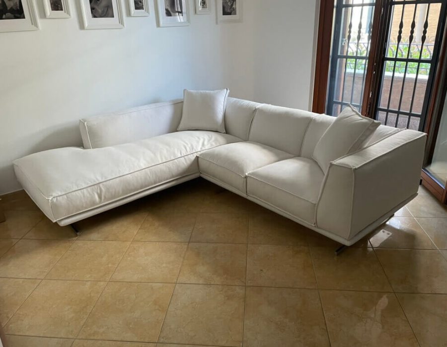 Divano Con Chaise Longue Su Misura Peter In Tessuto Misto Lino Tino Mariani