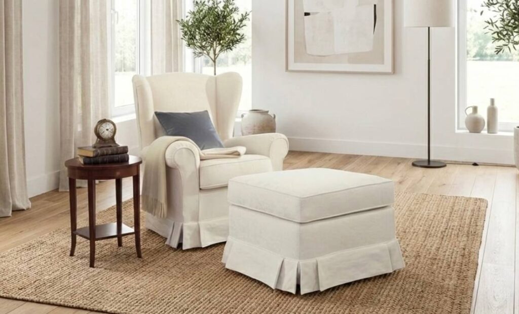 Poltrona bergere classica Mimì elegante in tessuto o pelle