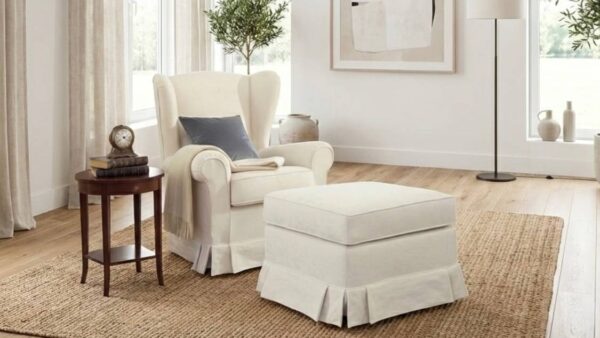 Poltrona bergere classica Mimì elegante in tessuto o pelle