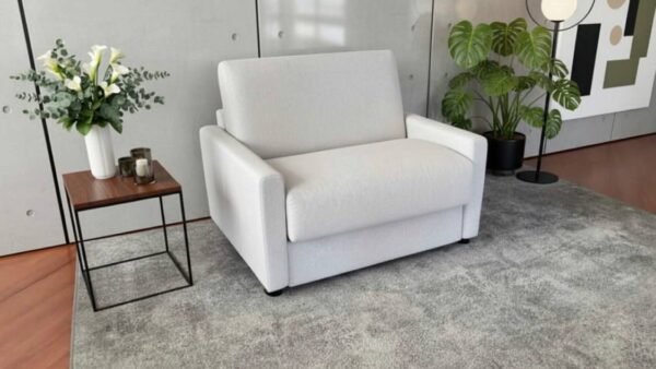 Poltrona letto con materasso alto 18 cm artigianale Tino Mariani Lissone Monza Brianza