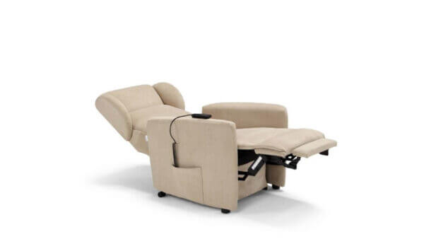 Poltrona Relax Con Due Motori E Doppia Pediera Carina Pronta Consegna a prezzo scontato Tino Mariani
