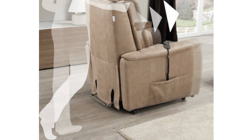Poltrone reclinabili per anziani con ruote Tino Mariani – Showroom Lissone